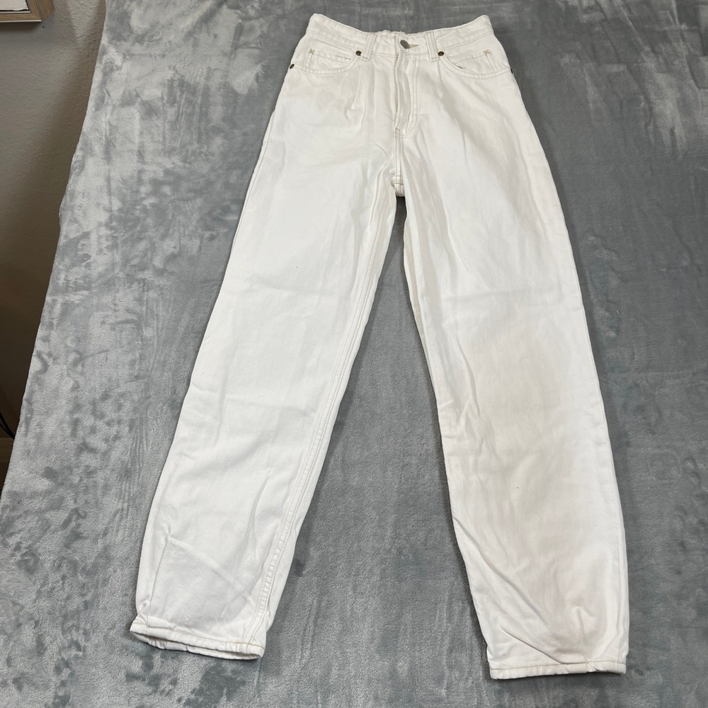 Lee x H&M Jeans Size US 0 White High Waisted Relaxed Tapered Leg Denim